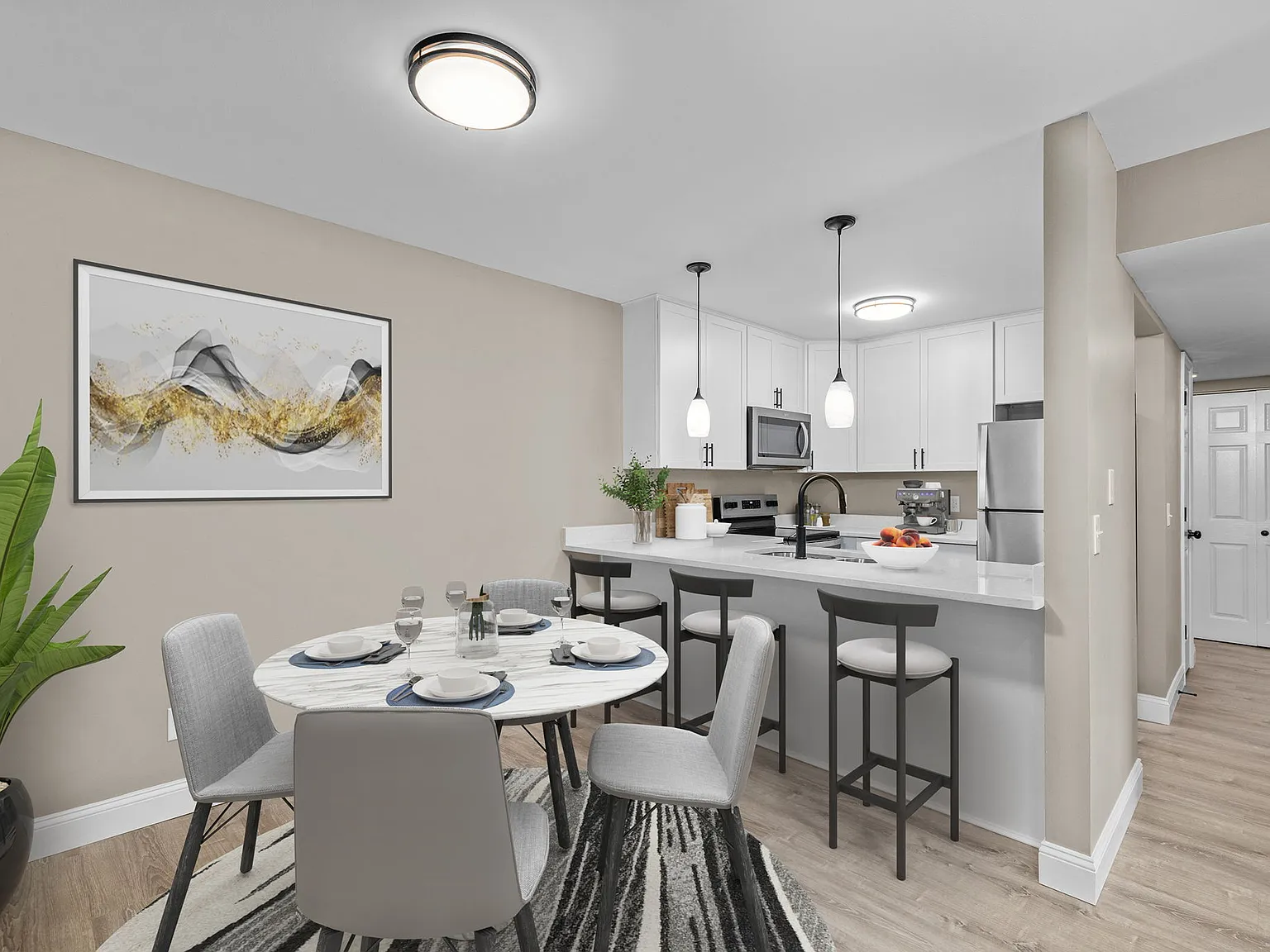 2 bed, 1000 sqft, $1,700 — Photo 3