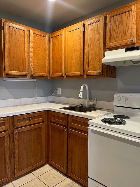 1st image of 877 Conifer Ln #1