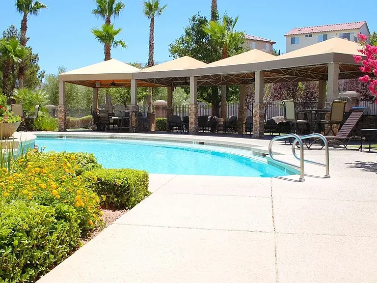 Avalon at Seven Hills — Photo 26