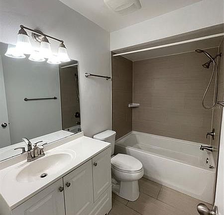 5th image of 2381 Flamingo Way