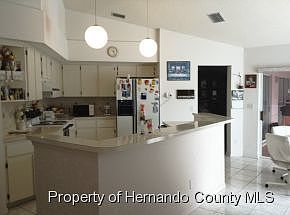 5th image of 1239 Overland Dr