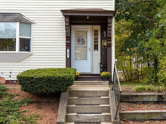 2nd image of 41 Smith St