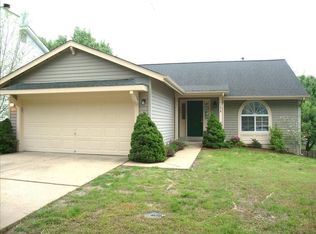 458 Elm Crossing Ct, Ballwin, MO 63021