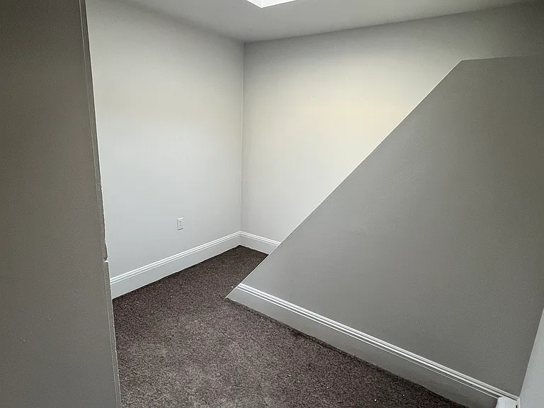 30 Otis St #3 — Photo 15