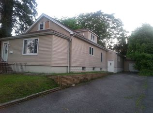33 1st Ave, Little Falls, NJ 07424