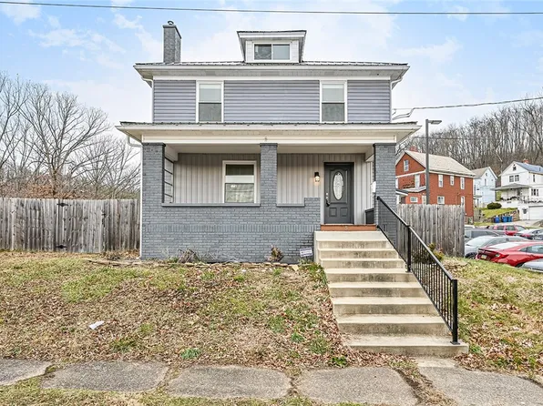 5 S 8th St, Youngwood, PA 15697