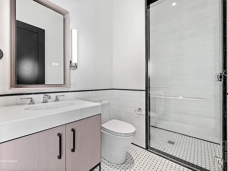 1165 Madison Ave #B — Photo 12