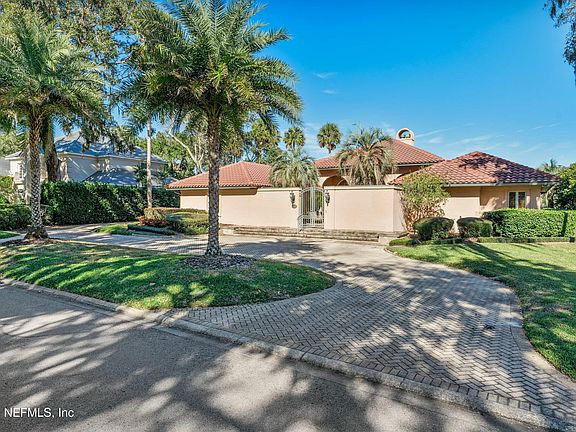 2nd image of 152 PLANTATION Circle S