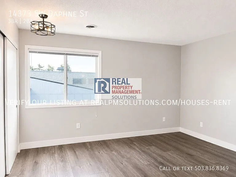 14373 SW Daphne St — Photo 36