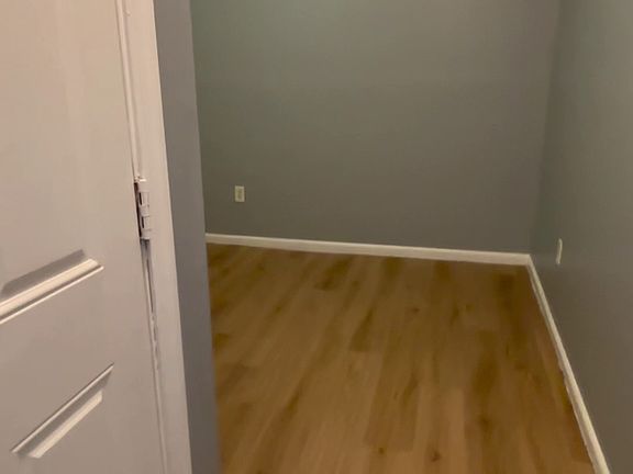 4th image of 350 S Orange Ave #3B