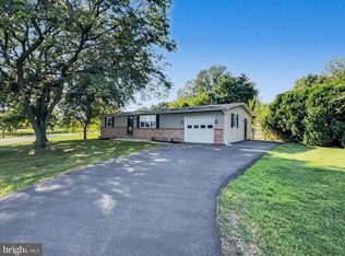 1006 Stellar Dr, Mount Joy, PA 17552