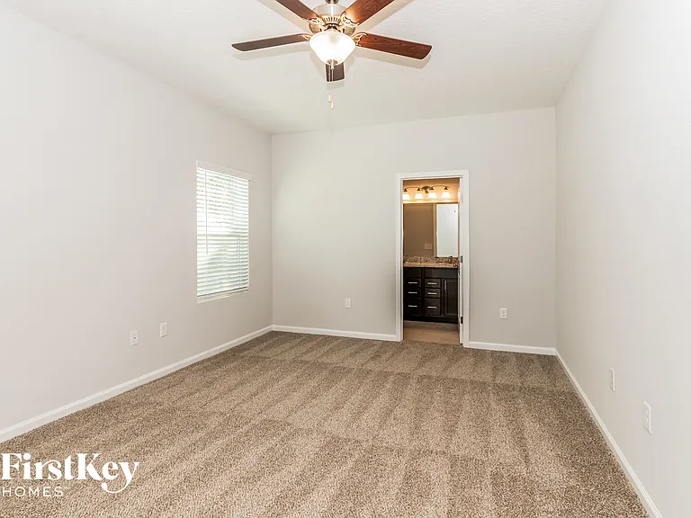 3241 Bowden Rd S — Photo 8