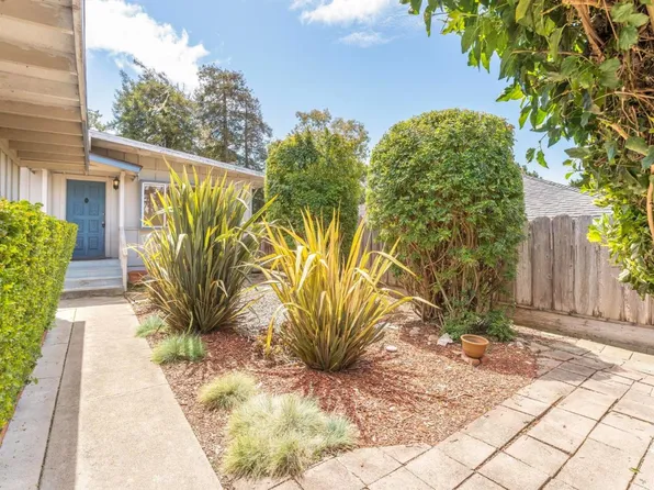 1209 Funston Ave, Pacific Grove, CA 93950