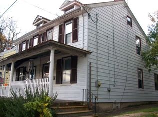 624 New St, Spring City, PA 19475