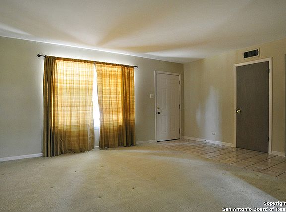 3rd image of 4714 E CAMBRAY DR