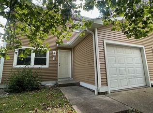 2515 Leeper Dr #B, Champaign, IL