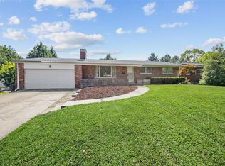 10108 Pinehurst Dr, Saint Louis, MO 63114