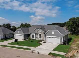 420 Prairie Song Ct, Waukesha, WI 53188