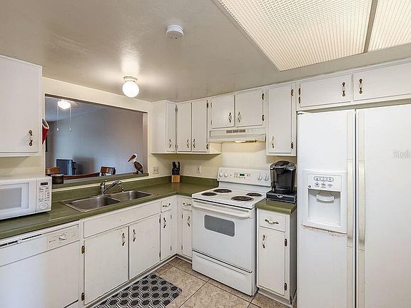 4th image of 6344 Newtown Cir #44B1