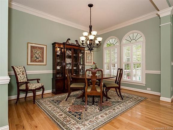 4th image of 4329 Esherwood Ln