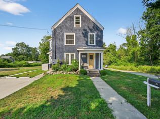 35 Menghi Street, New London, CT 06320