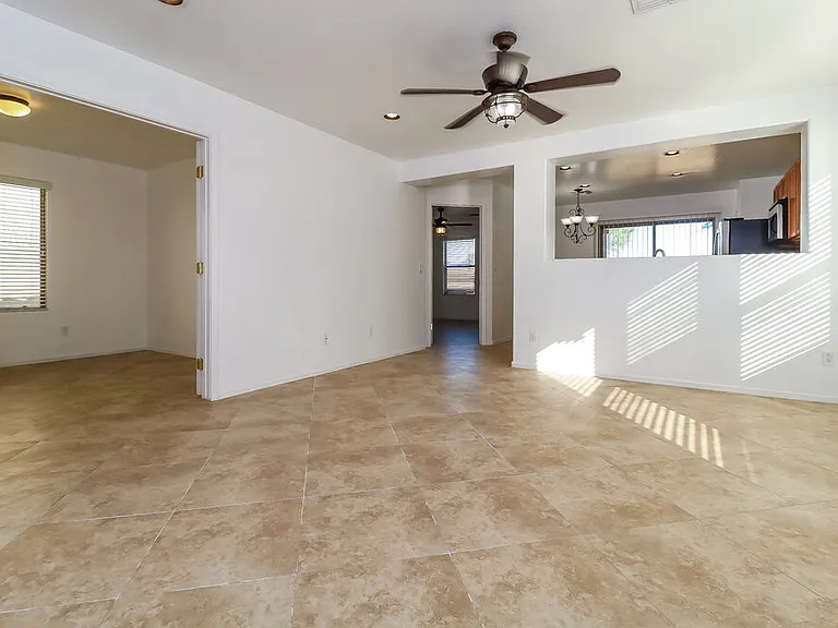 40084 W Catherine Dr — Photo 6