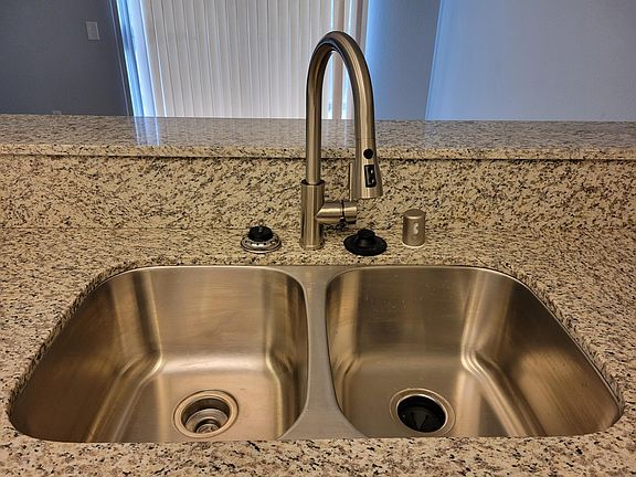 3rd image of 39131 Agua Vis APT B