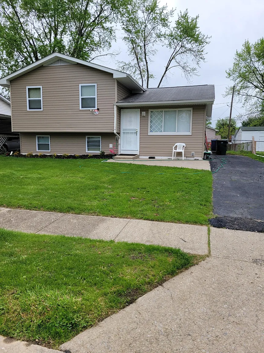 2328 Dunkirk Dr photo 1