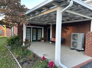 113 Golf Club Ln APT 14, Springfield, TN 37172