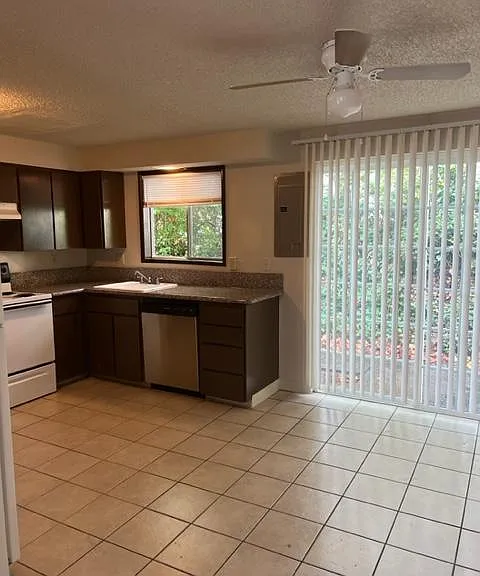 12265 SW Hall Blvd — Photo 12