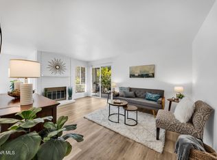 224 Oak Leaf Dr #102, Thousand Oaks, CA 91360