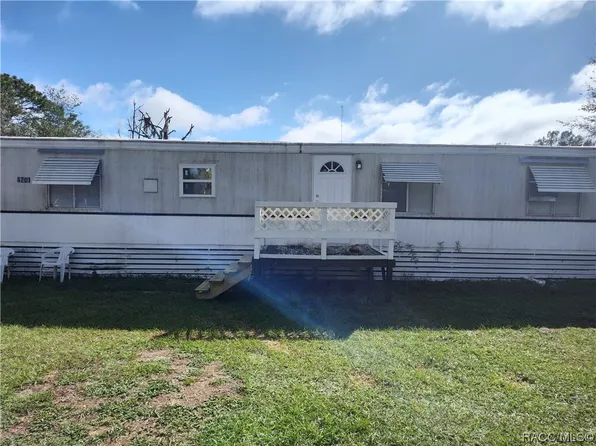 4201 S Locust Ter, Homosassa, FL 34446