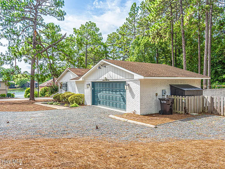 2 Sassafras Ln — Photo 7