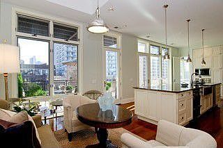 Kitchen / Breakfast Room