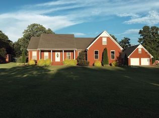 2000 Branch Dr, Lawrenceburg, TN 38464