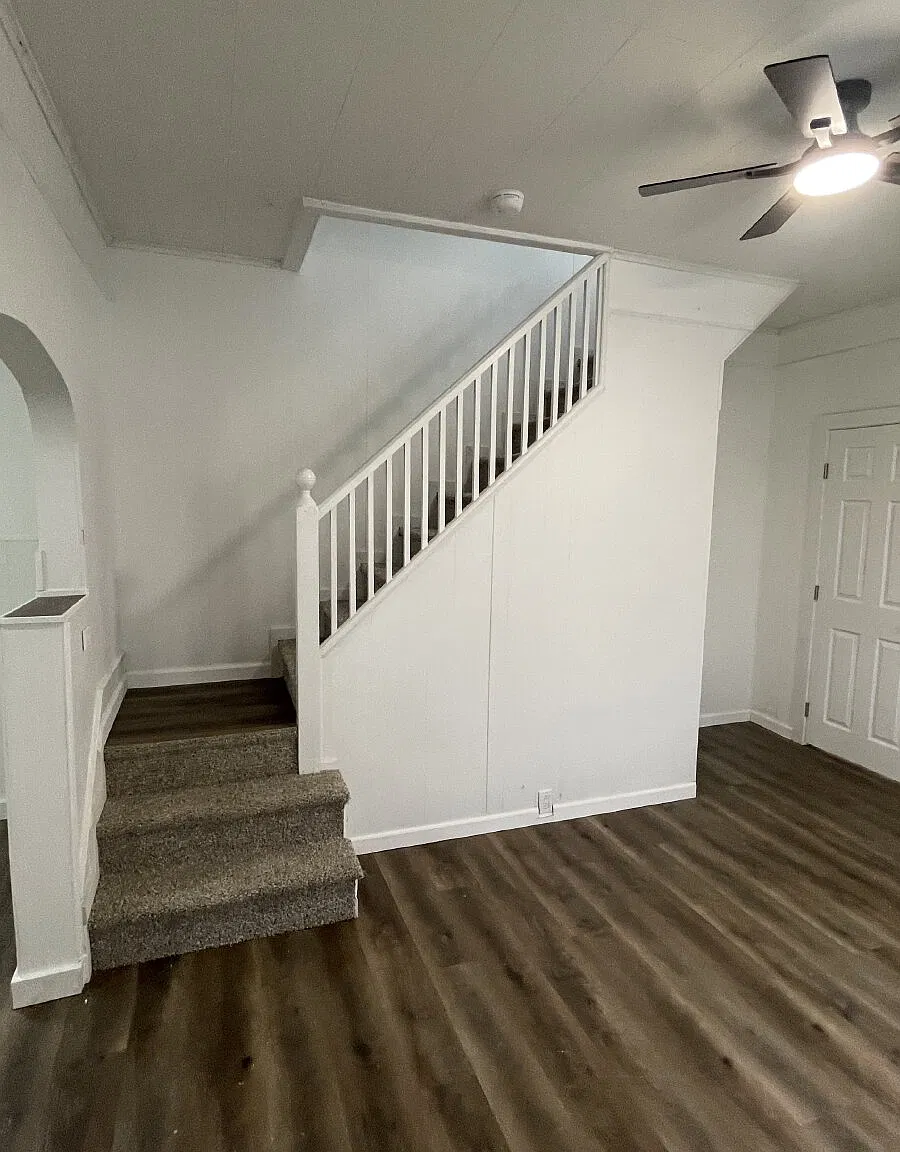 2 bed, 1.0 bath, $1,100 — Photo 3