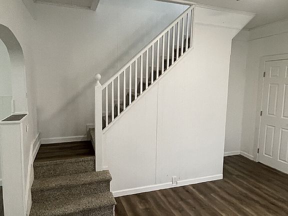 3rd image of 517 Hudson Ave