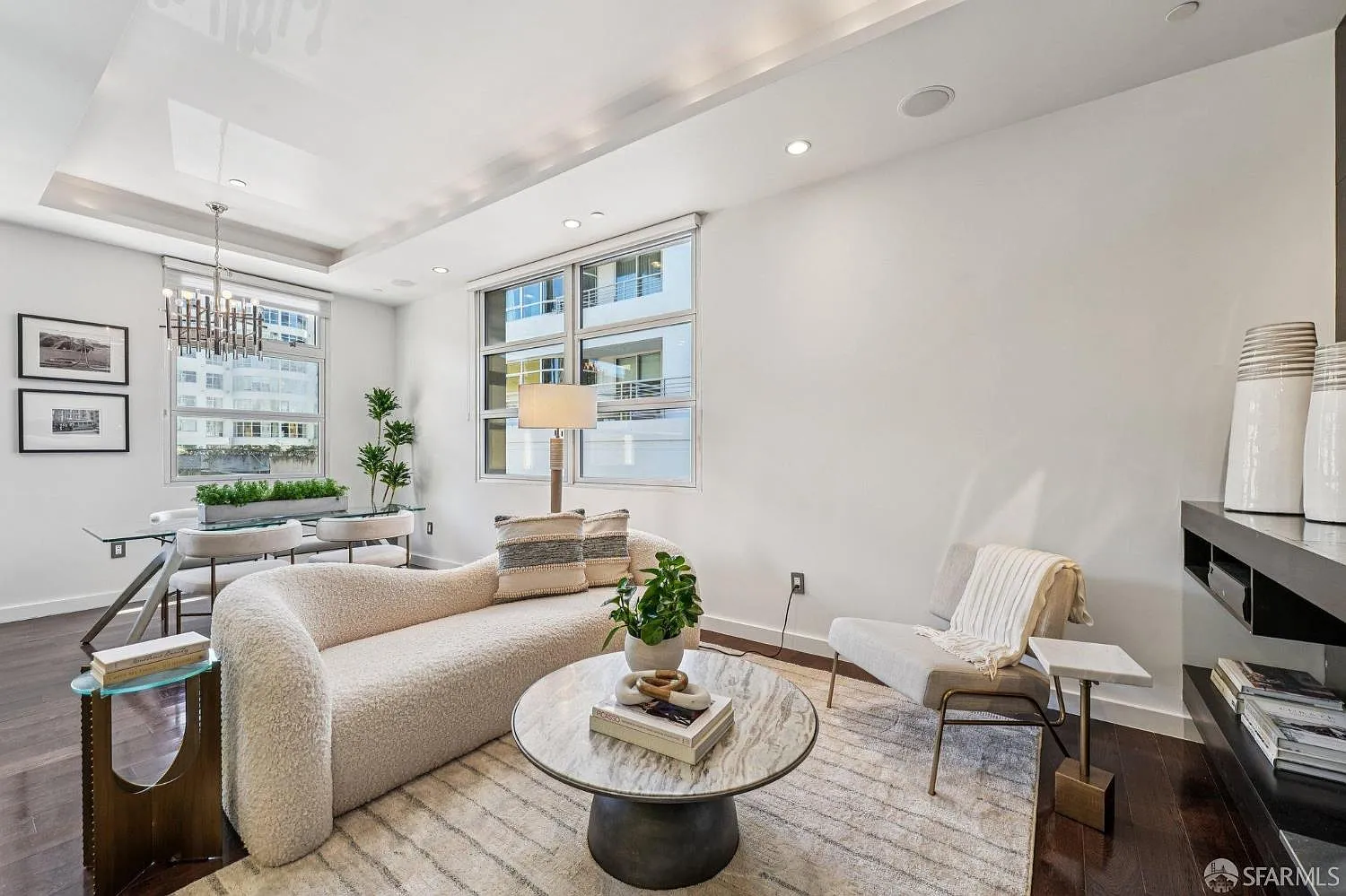 400 Spear St APT 203 - Photo 1