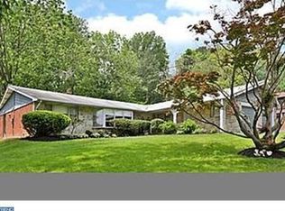 1910 Audubon Dr, Dresher, PA 19025