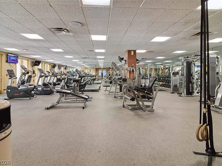 210 E Flamingo Rd #208 — Photo 39
