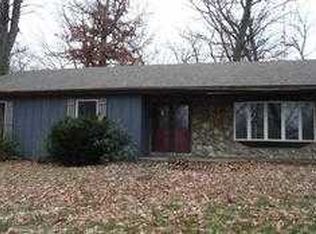 110 Woodview Ct, Valparaiso, IN 46383