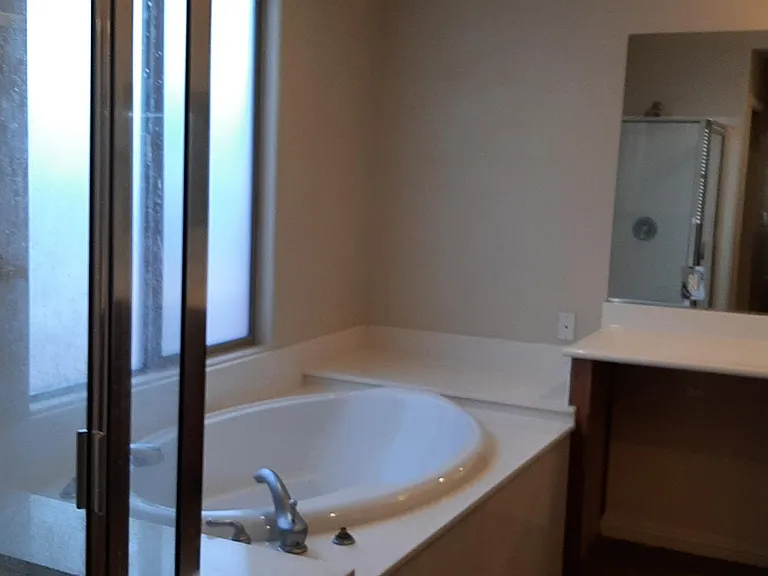 230 Valerian St — Photo 27