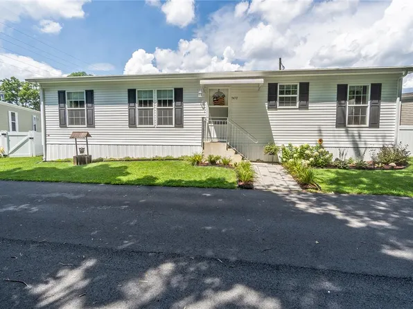 7472 Continental Cir, Trexlertown, PA 18087