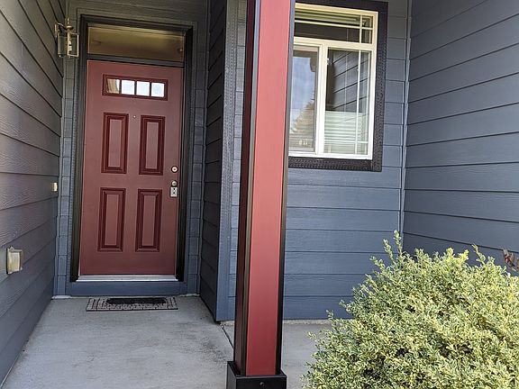 2nd image of 1522 W East Pl