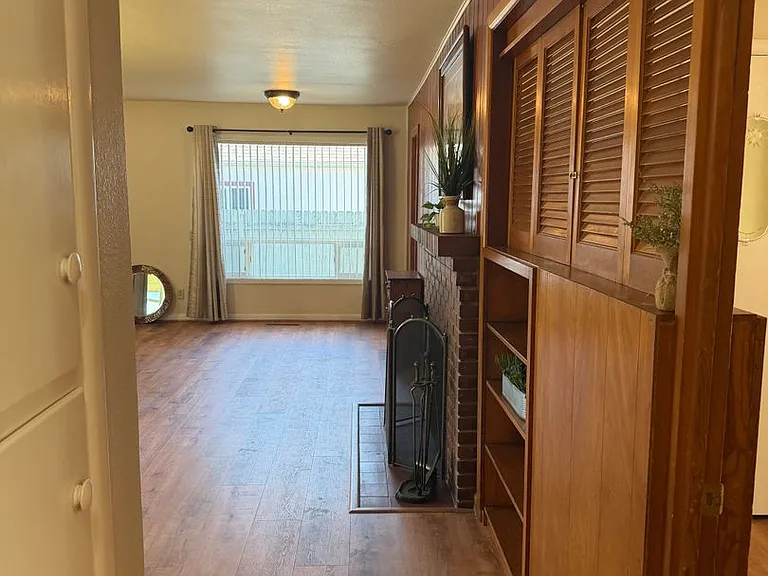 1280 L St — Photo 20