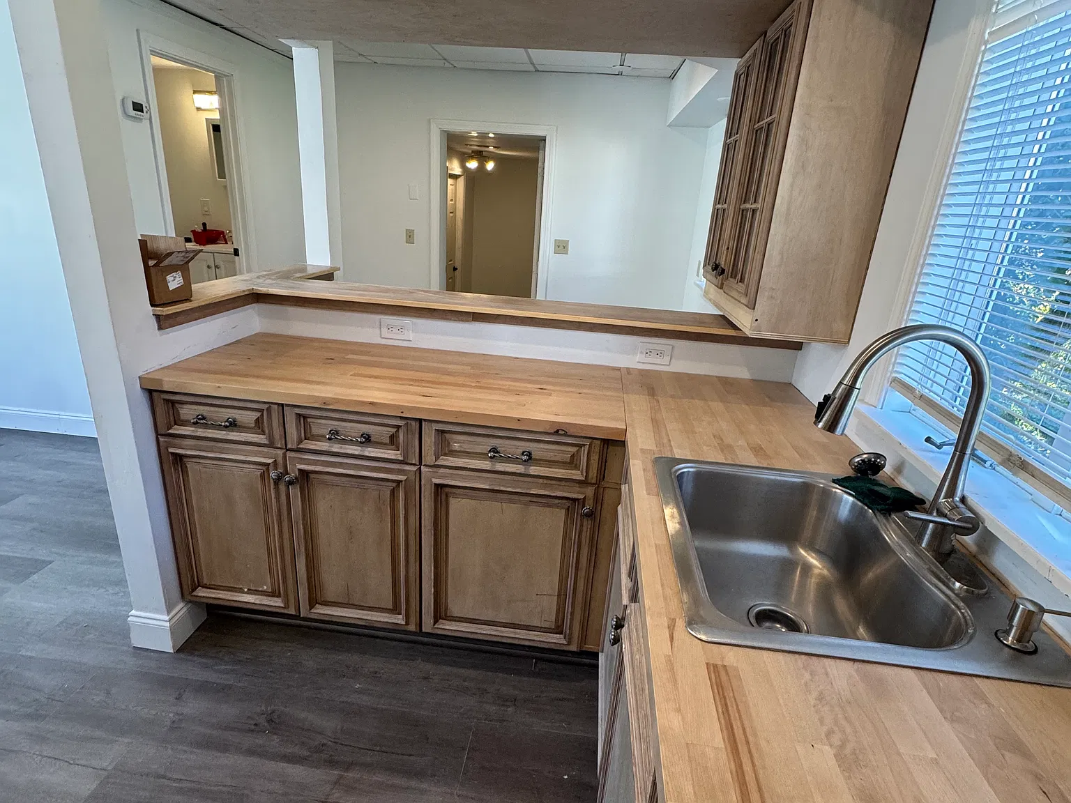 2 bed, $2,400 — Photo 4