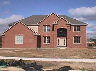 5374 Mavis, West Bloomfield, MI