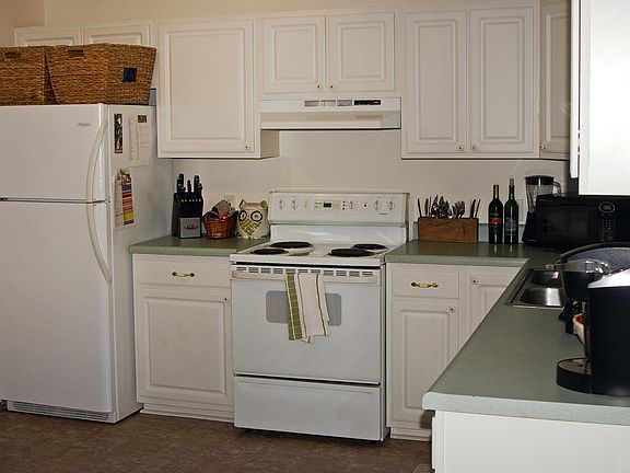 5th image of 1018 W Missouri St