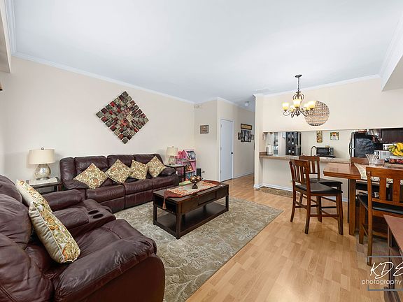 5th image of 92 Golfview Dr N