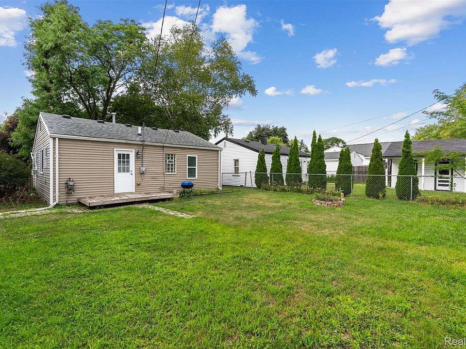 1821 E Hazelhurst St, photo 19